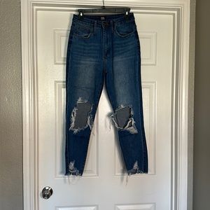 High waste ankle distressed jean size 9/29